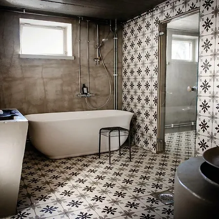Pensionat Vivante Basement 3*